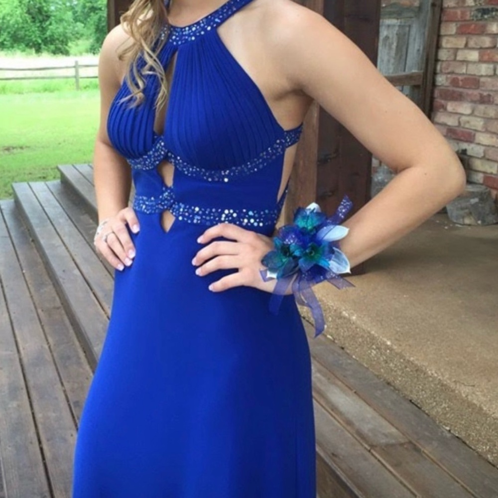 Morgan & Co. Blue Sequin Embellished Prom Gown